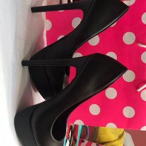 Windsor black heels